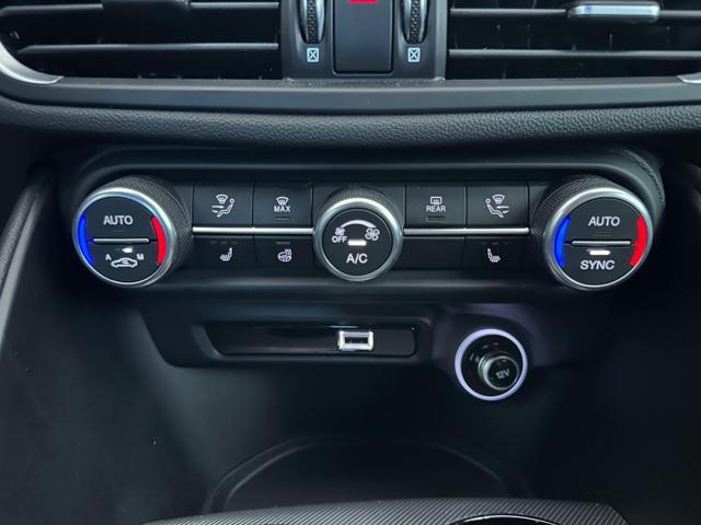 ALFA ROMEO Giulia 2.0 Turbo 280 CV AT8 AWD Q4 Veloce in arrivo