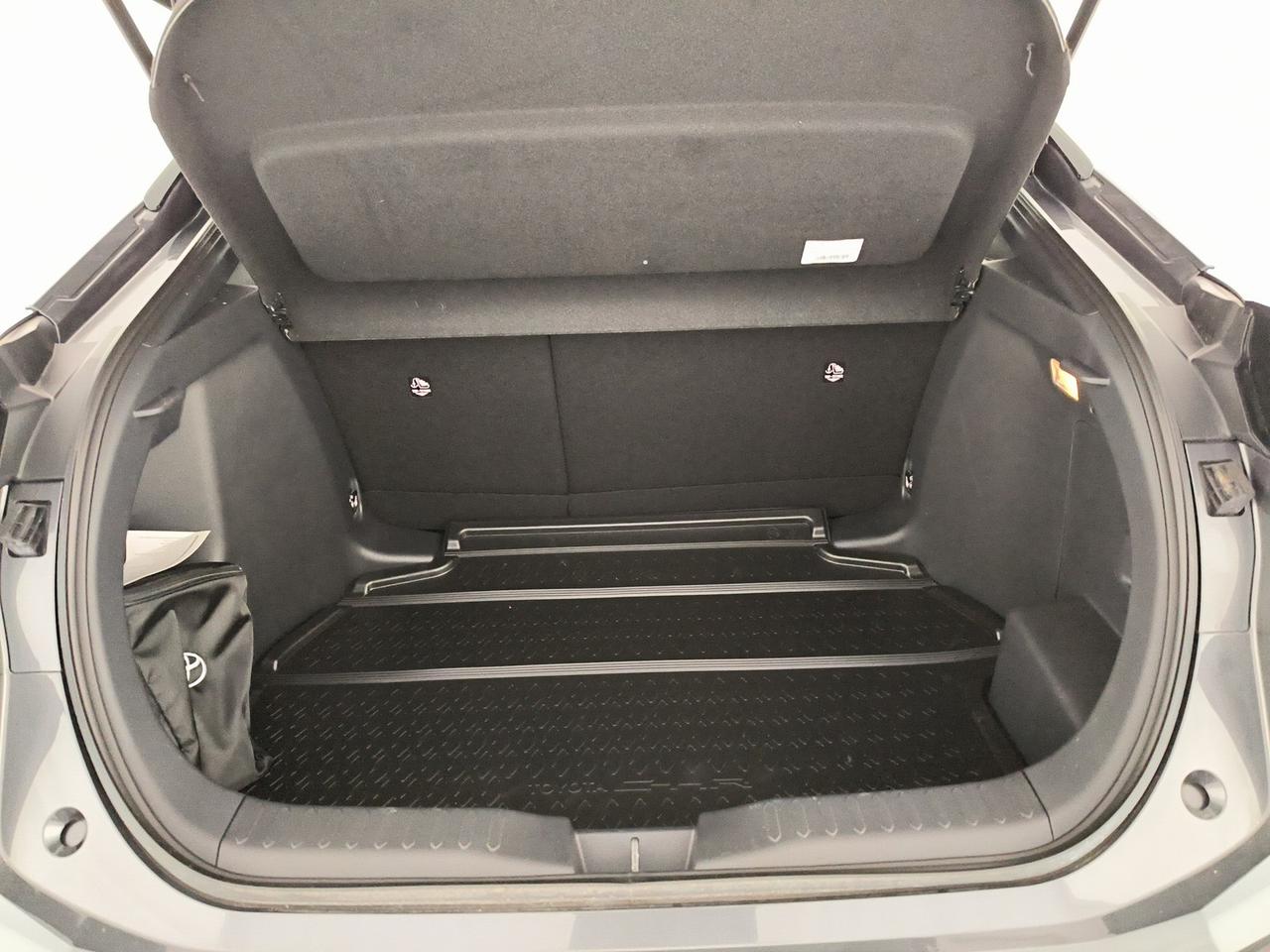 Toyota C-HR 2.0 hv trend awd e-cvt
