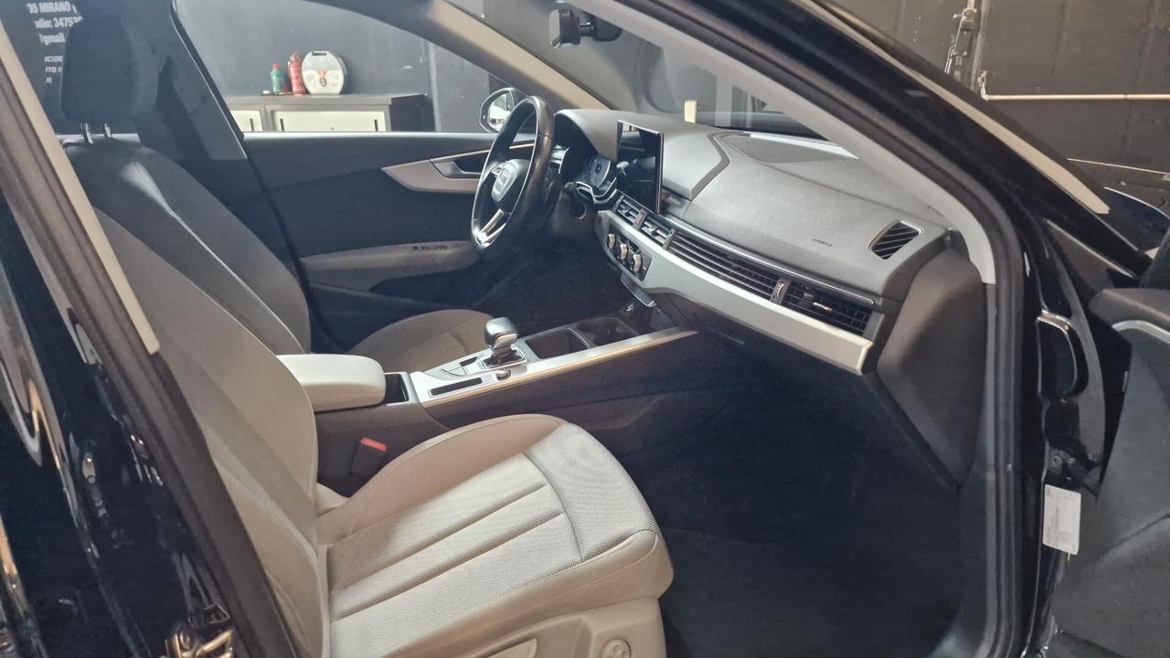Audi A4 40 TDI S tronic Business