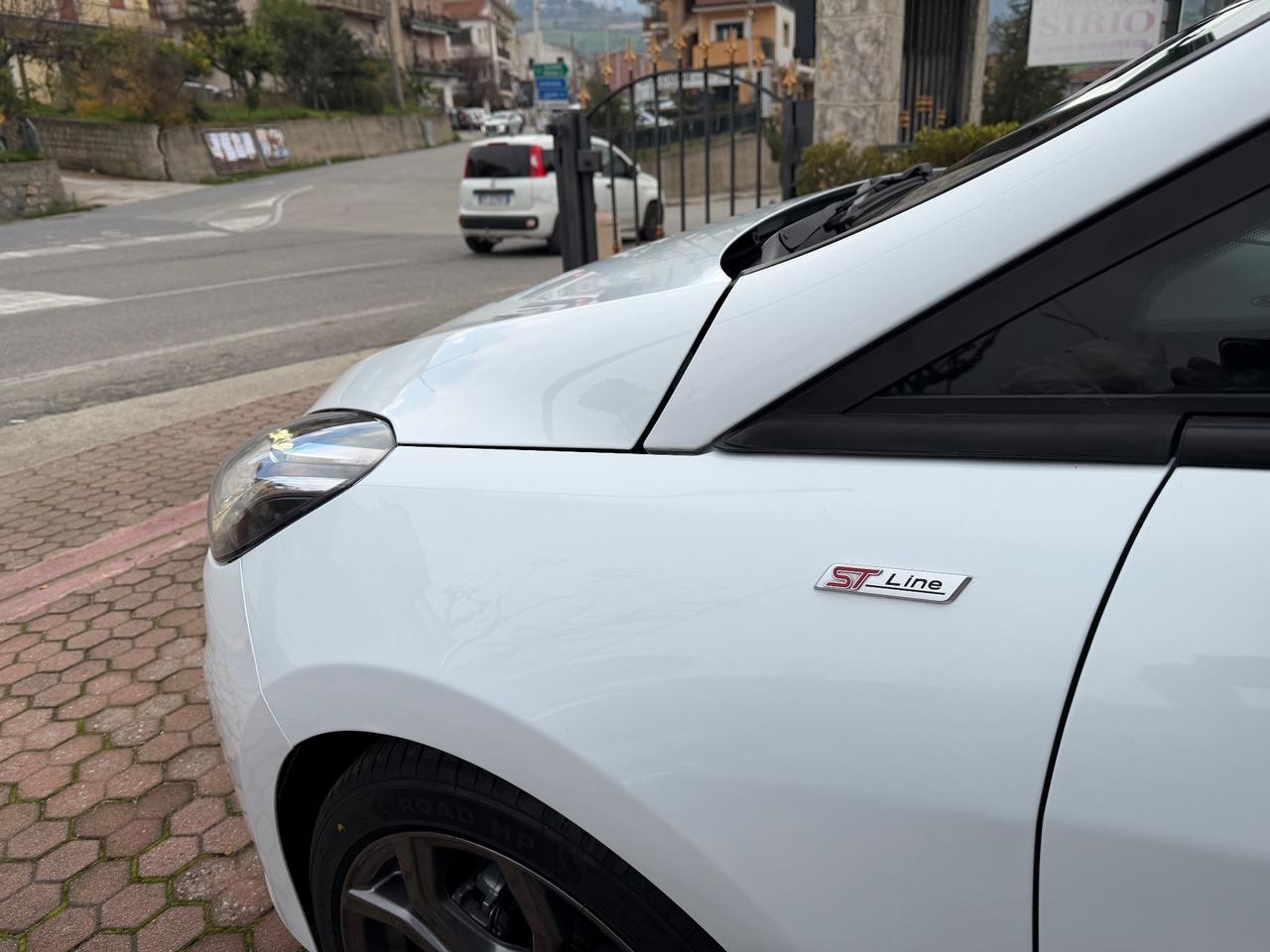 Ford Fiesta 1.5 TDCi 5 porte ST-Line