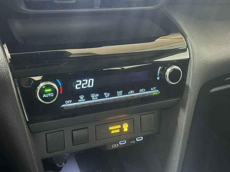 Toyota Yaris Cross Yaris Cross 1.5 Hybrid 5p. E-CVT Active IVA ESPOSTA