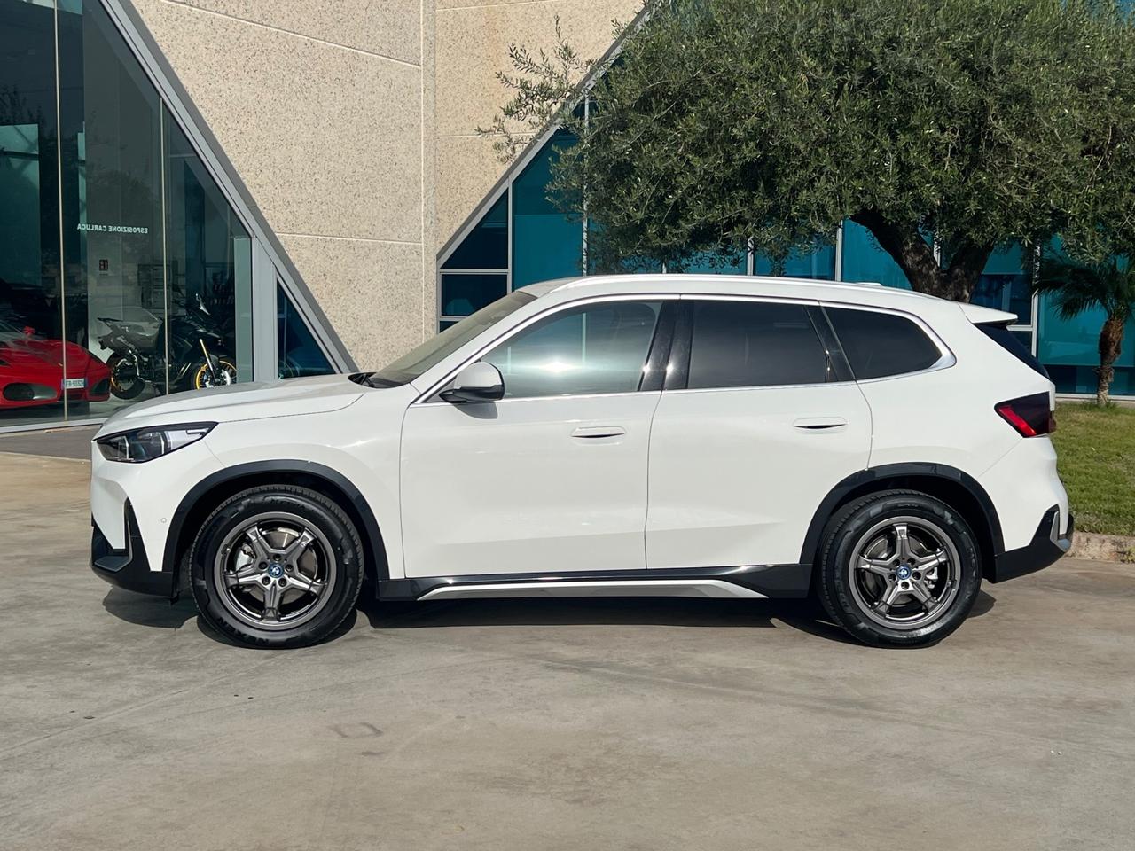 BMW iX1 edrive 20 Special Ed. Super Eco incentivo Verauto