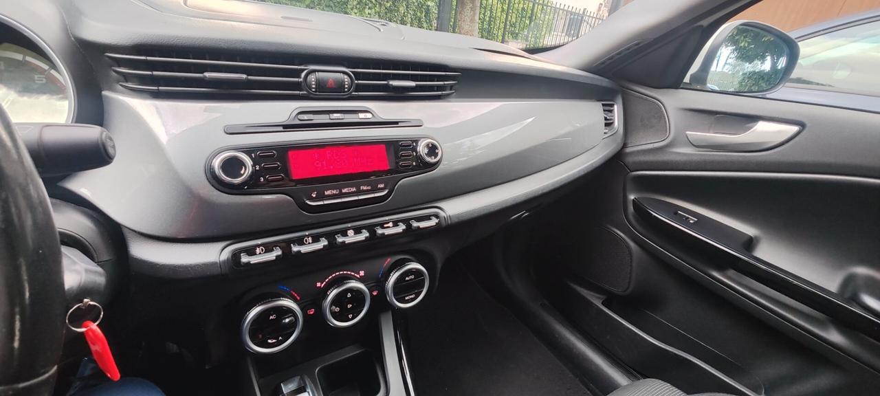 Alfa Romeo Giulietta 1.6 JTDm-2 105 CV Progression