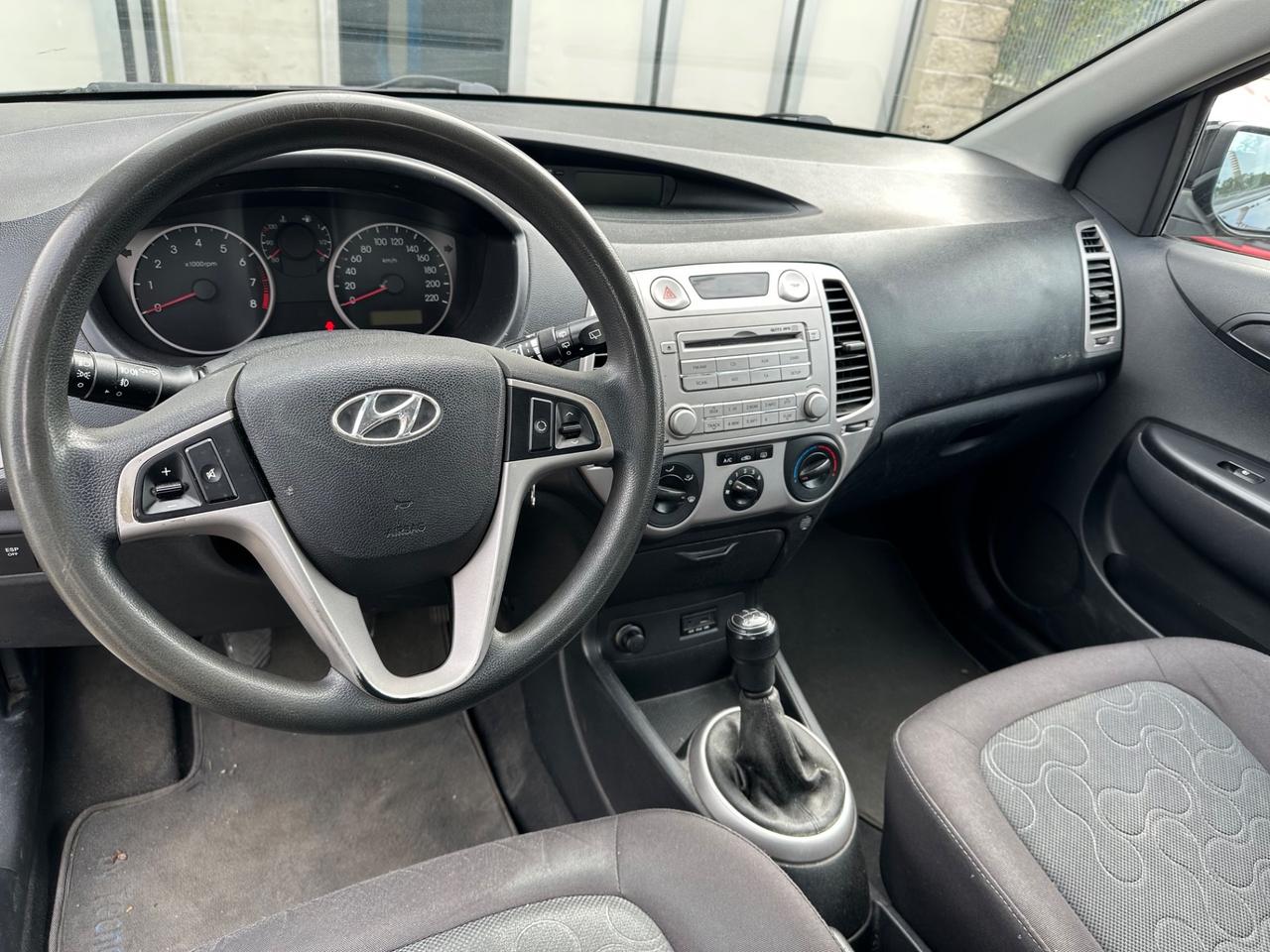 Hyundai i20 1.2 5p. Comfort - 2010 -120.000km Neop.