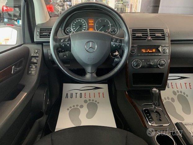 MERCEDES-BENZ A 180 CDI Elegance AUTOMATICO