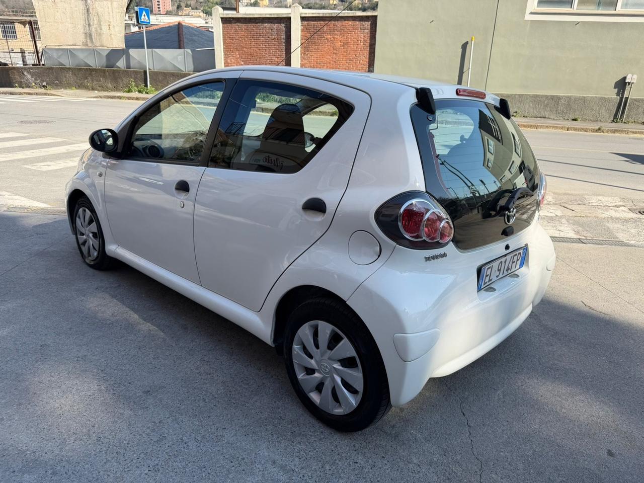 TOYOTA AYGO 1.0 NEOPATENTATI
