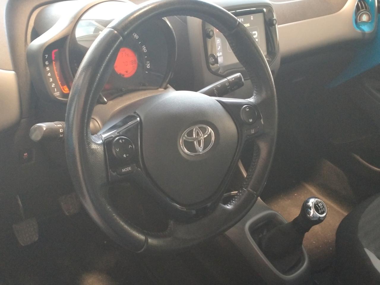 Toyota Aygo 1.0 VVT-i 72 CV 5 porte x-play