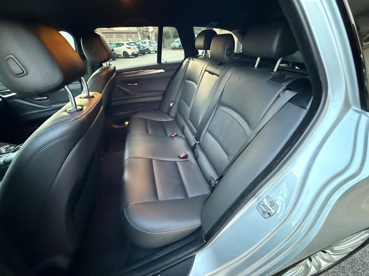 Bmw 520 520d Touring LUXURY -2.0 Diesel 190 CV -Automatica