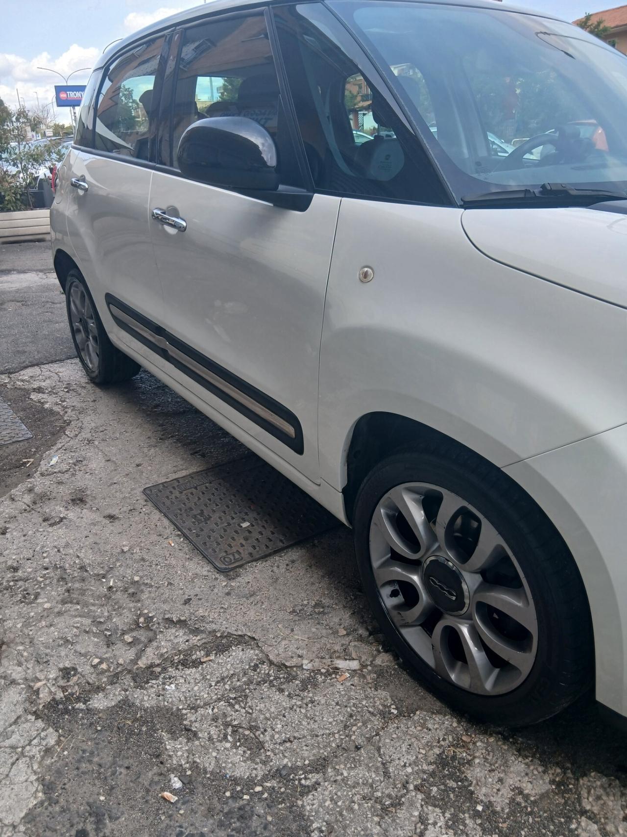 Fiat 500L 1.6 Multijet 105 CV Panoramic Edition Bianco Gelato