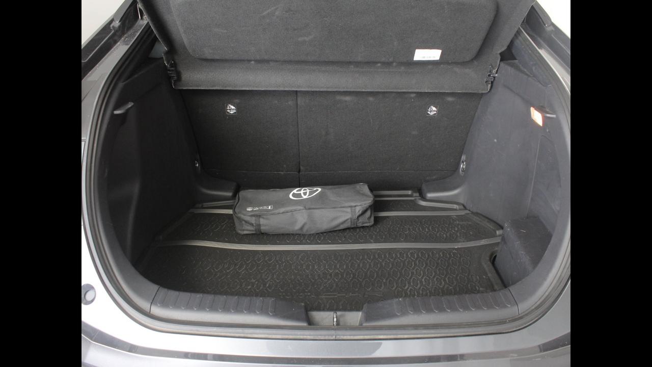 TOYOTA C-HR II 2023 - C-HR 2.0 hev Trend fwd e-cvt