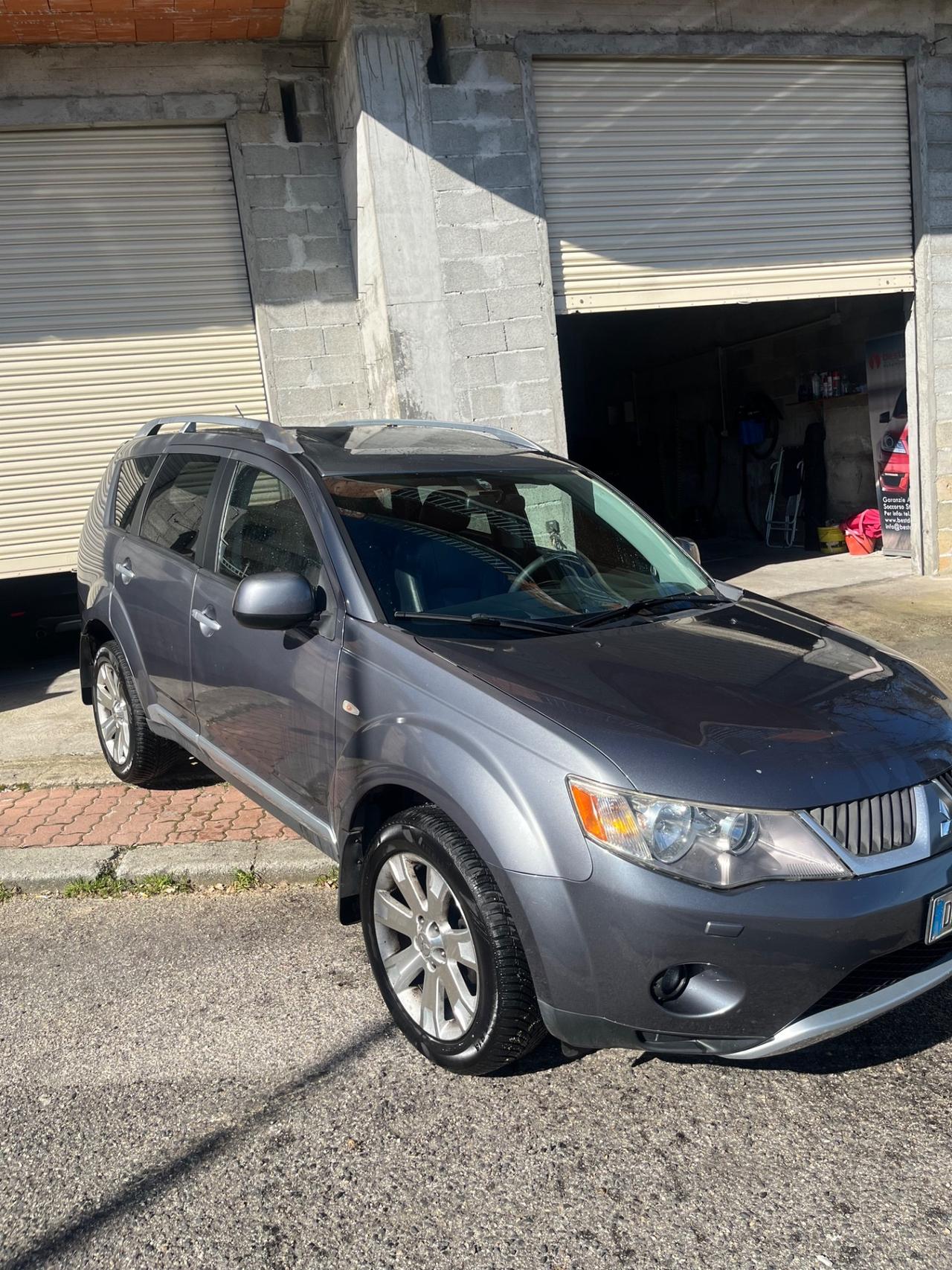 Mitsubishi Outlander 2.0 DI-D Intense DPF