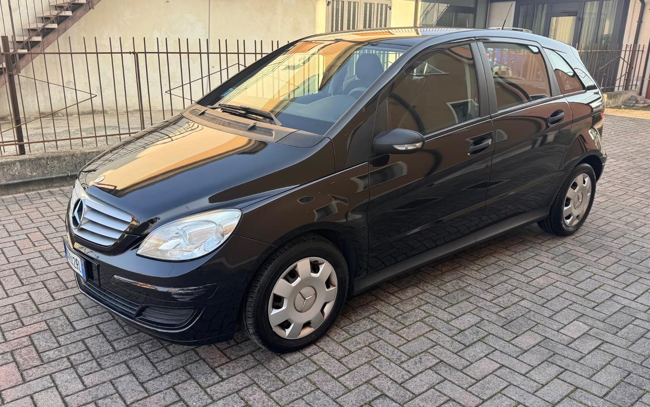 Mercedes-benz B 180 CDI Ok Neopatentati