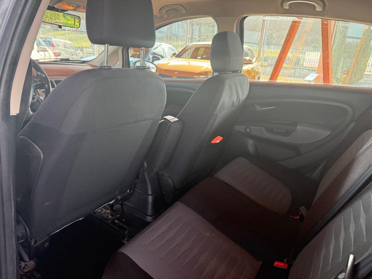 Fiat Grande Punto 1.2 Benzina - Neopatentati