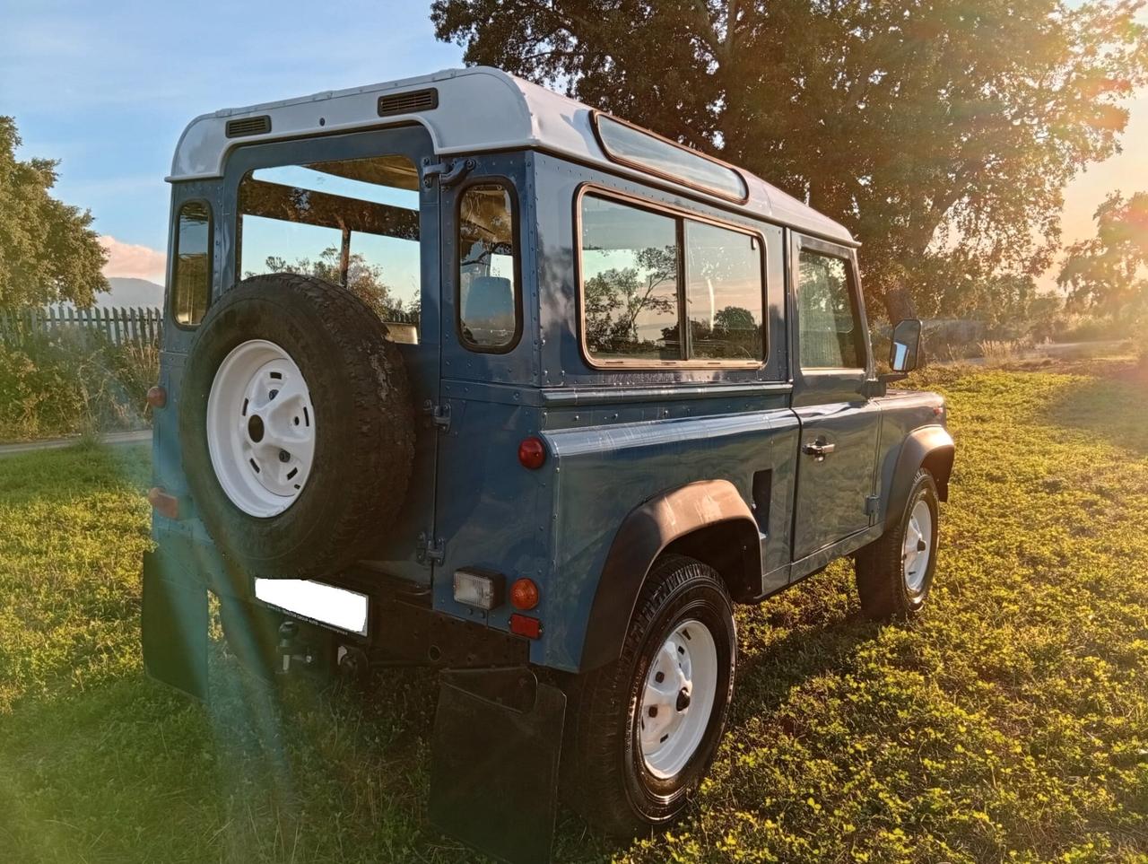 Land Rover Defender 90 diesel Hard-top