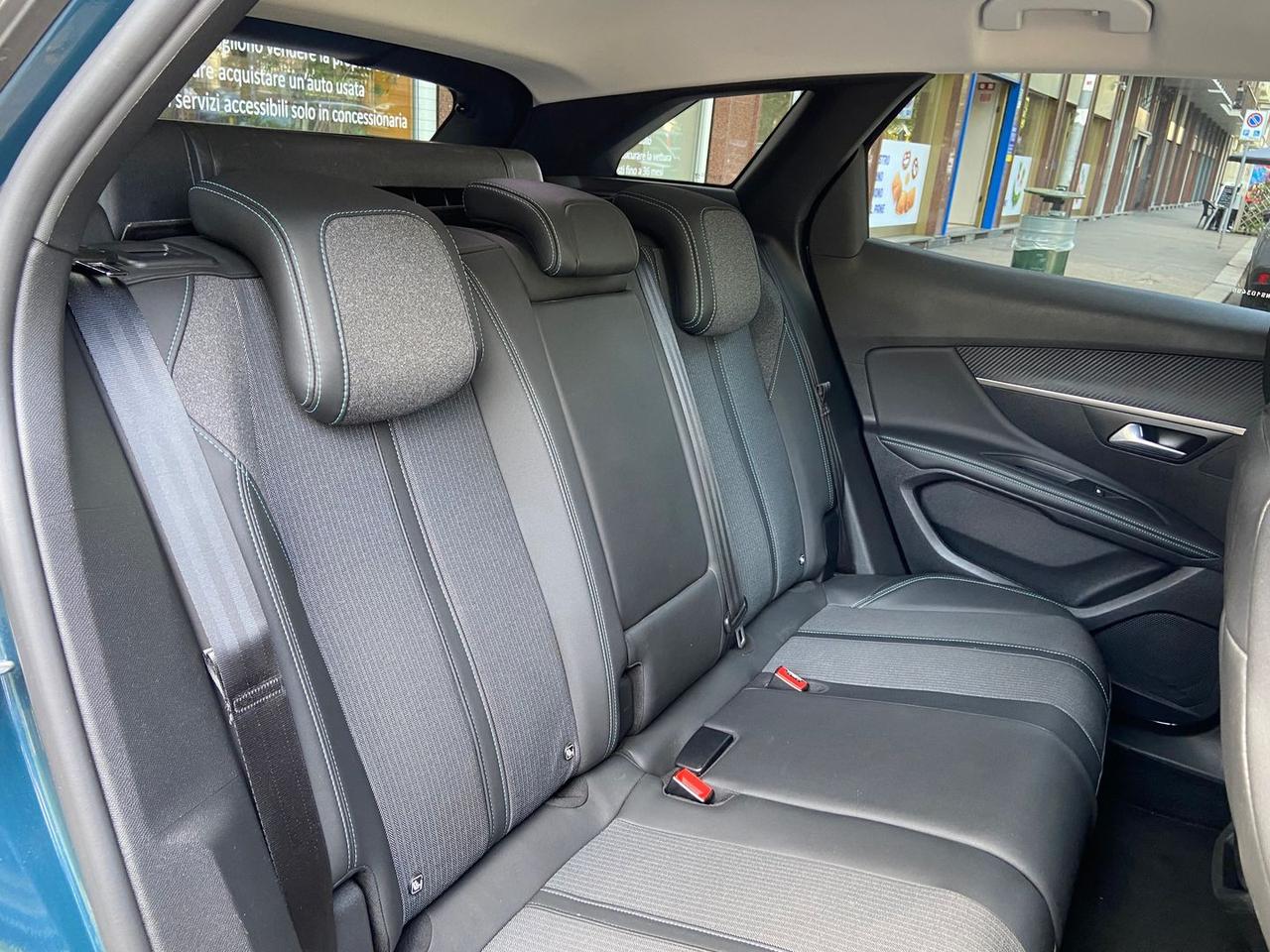 Peugeot 3008 Allure Pack 1.5 Blue HDI 130 #11985