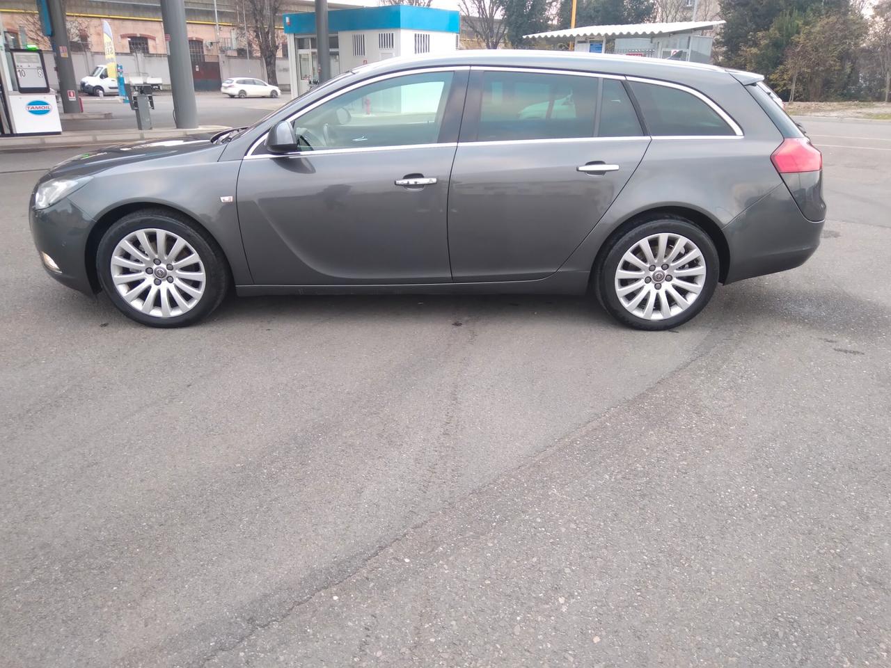 Opel Insignia 2.0 CDTI 160CV Sports Tourer Cosmo top di gamma