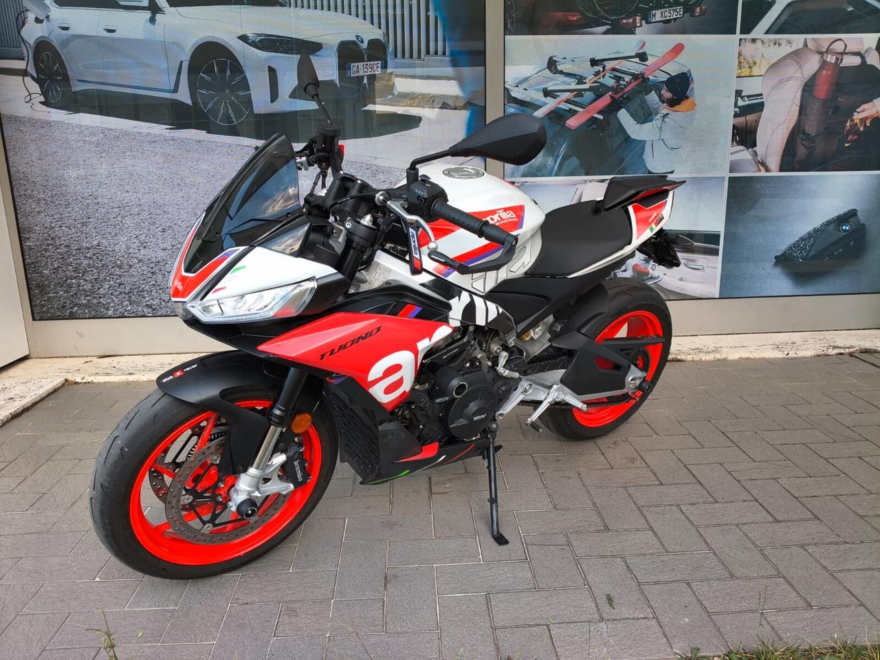 Aprilia Tuono 660 Factory