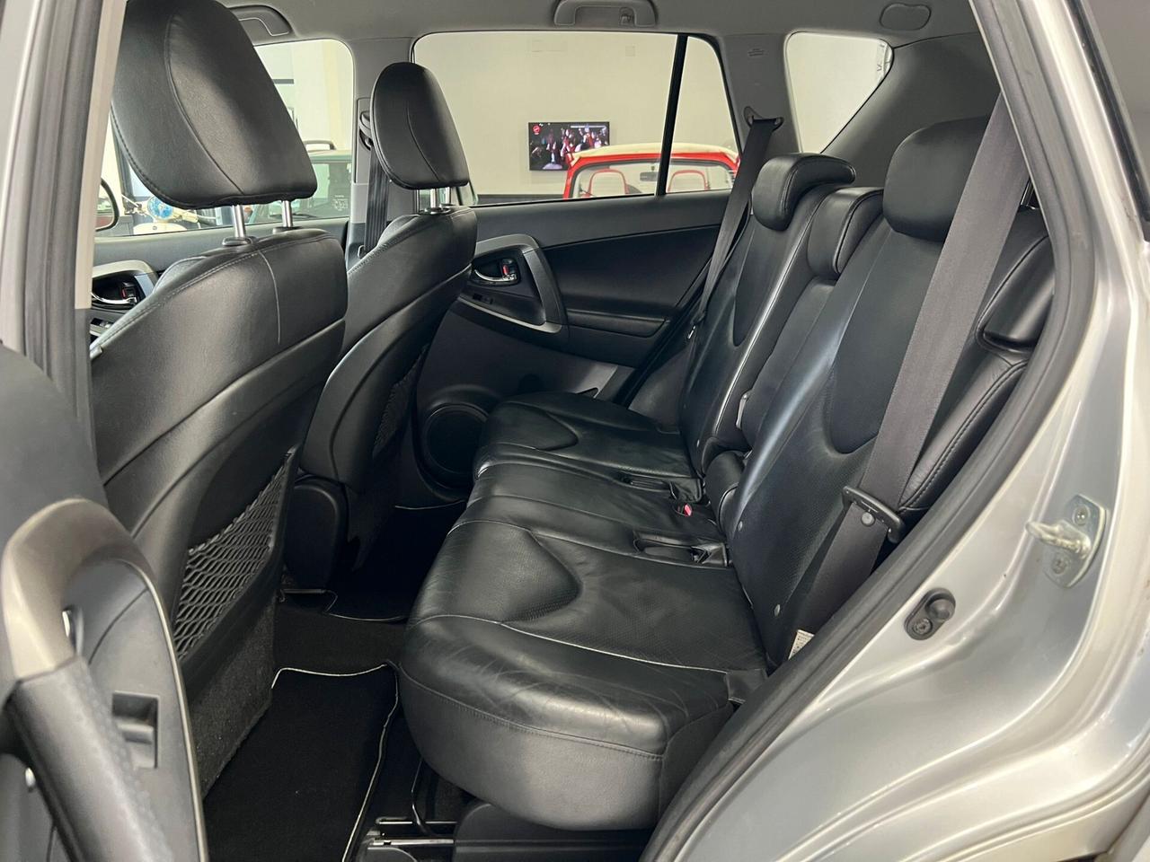 Toyota RAV4 2.2 d-cat Luxury CAMBIO AUTOMATICO