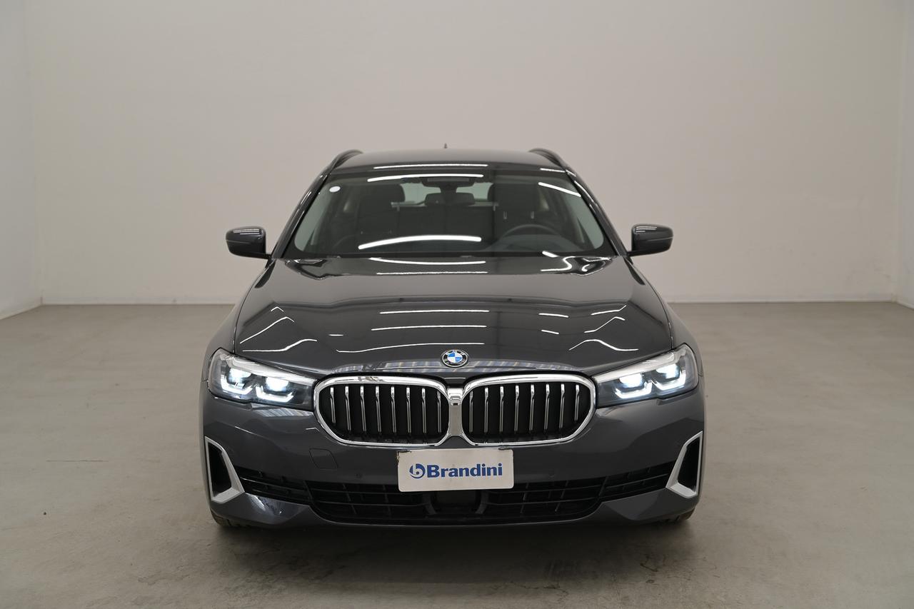 BMW 530d Touring mhev 48V Luxury auto