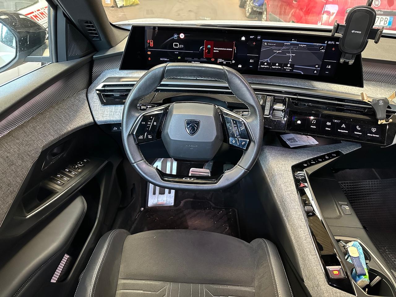 Peugeot 5008 Hybrid 136 e-DCS6 GT