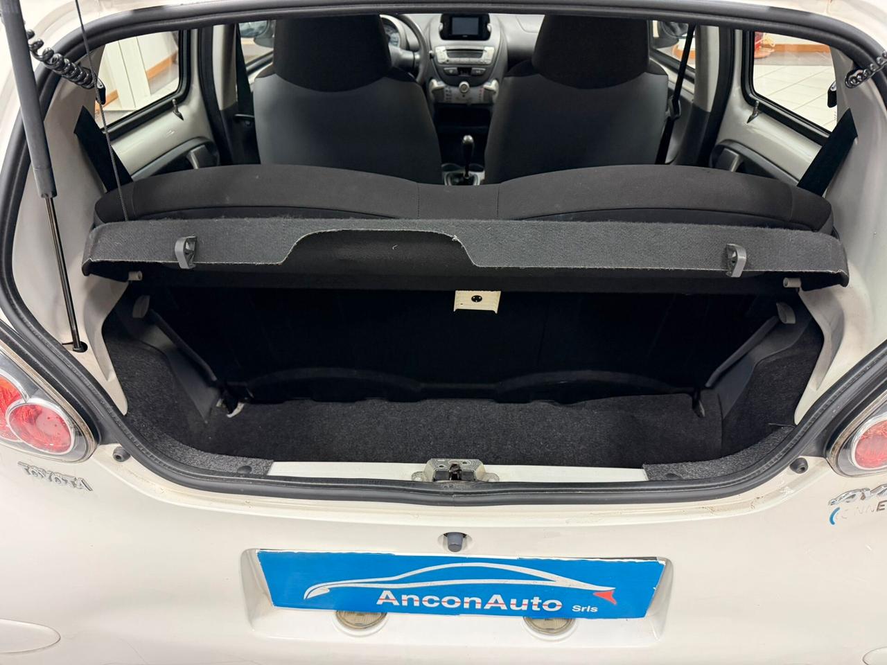 Toyota Aygo 1.0B X NEOPATENTATI 2010