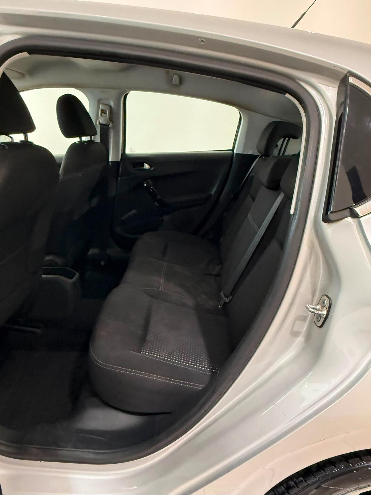 Peugeot 208 PEUGEOT 1.5DIESEL 75CV ALLURE PACK