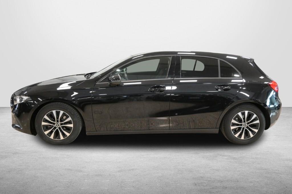 MERCEDES-BENZ A 180D 116CV AUTOMATIC BUSINESS SOLUTION ( NAVI PREMIUM - PARK ASSIST - TELECAMERA POST. - CERCHI 16 )