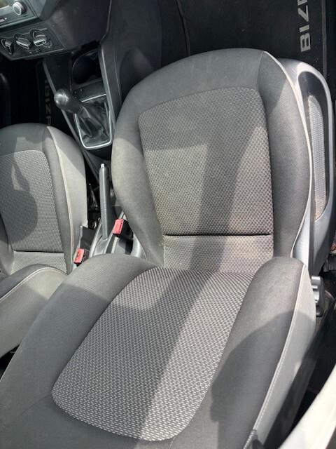 Seat Ibiza 1.0 75 CV 5p. Connect Grey