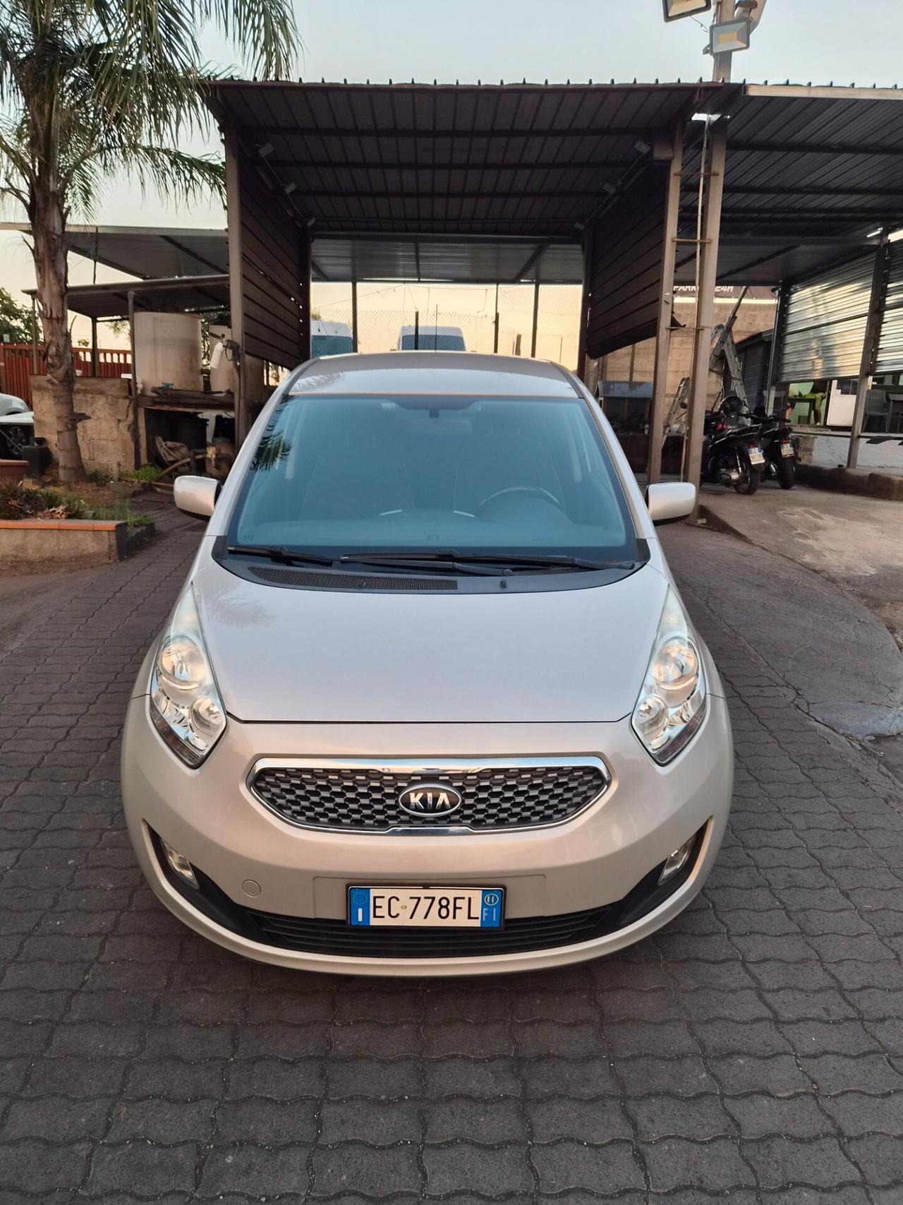 Kia Venga 1.4 CVVT Fullsky