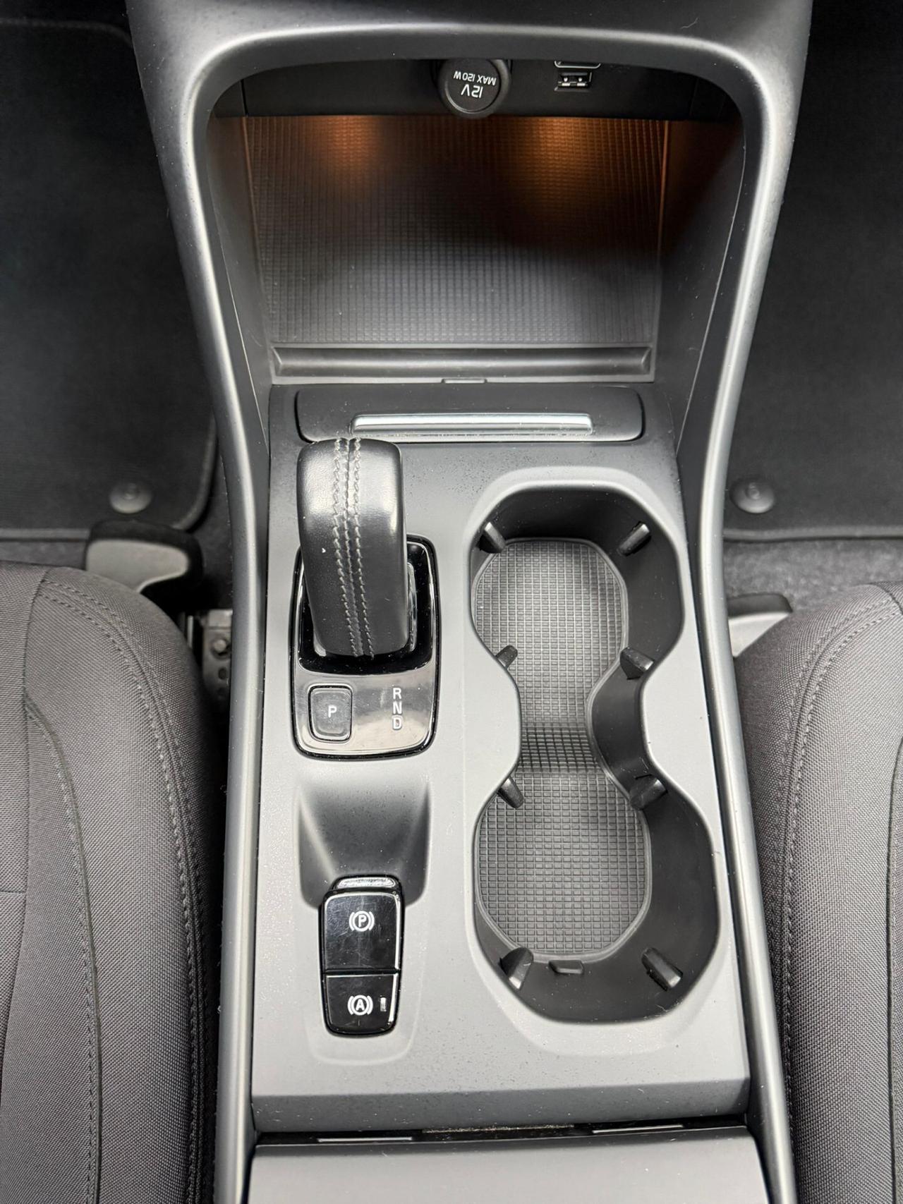 Volvo XC40 D3 R-design