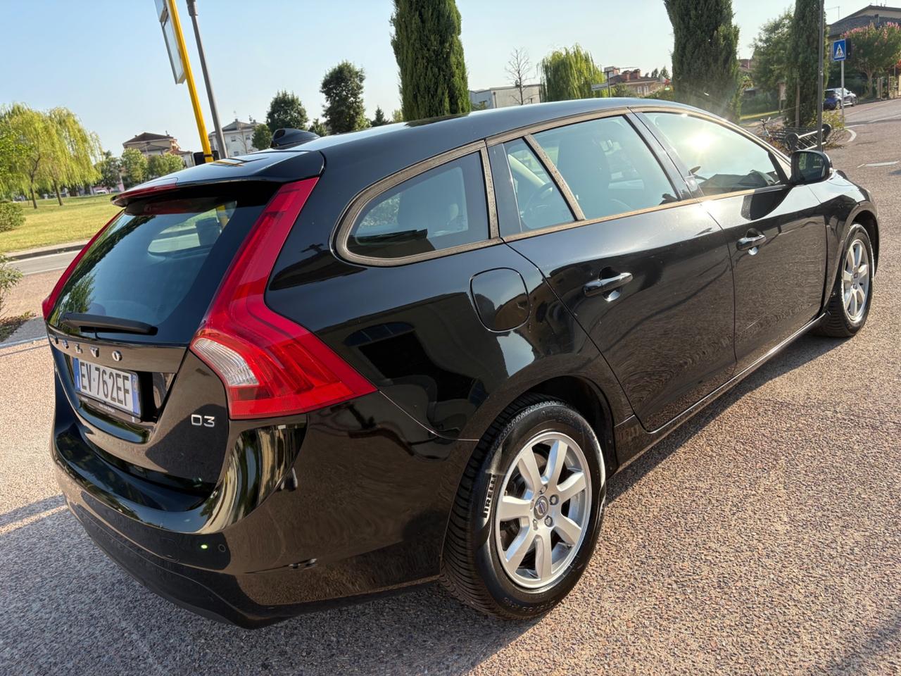 Volvo V60 D3 Summum 2.0 D anno 2014 perfetta