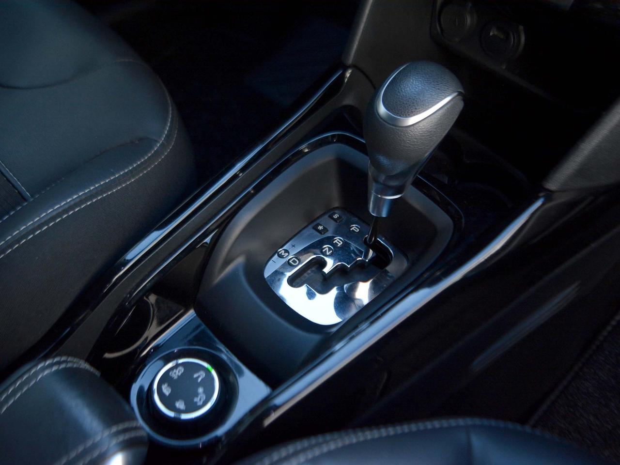 Peugeot 2008 1.2 puretech turbo 110cv allure eat6 s&s my18