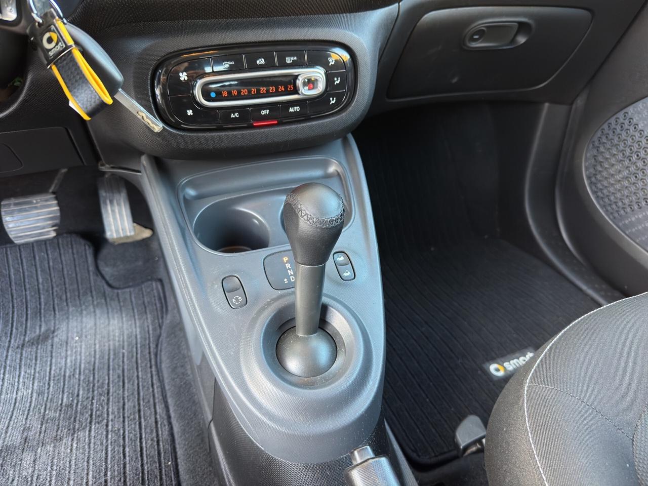 SMART FORTWO 70 1.0 TWINAMIC CABRIO PASSION