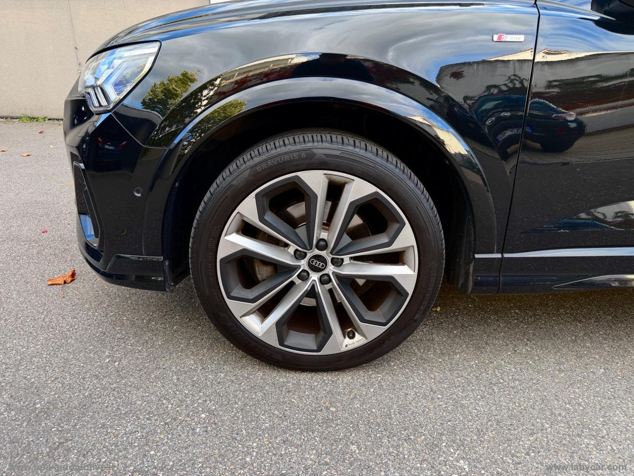 AUDI Q3 SPORTBACK 2.0TDI 200CV S-tronic S-LINE TETTO MATRIX SONOS RETROCAMERA