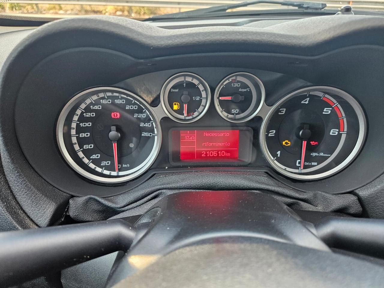 Alfa Romeo MiTo 1.3 JTDm Distinctive 2011