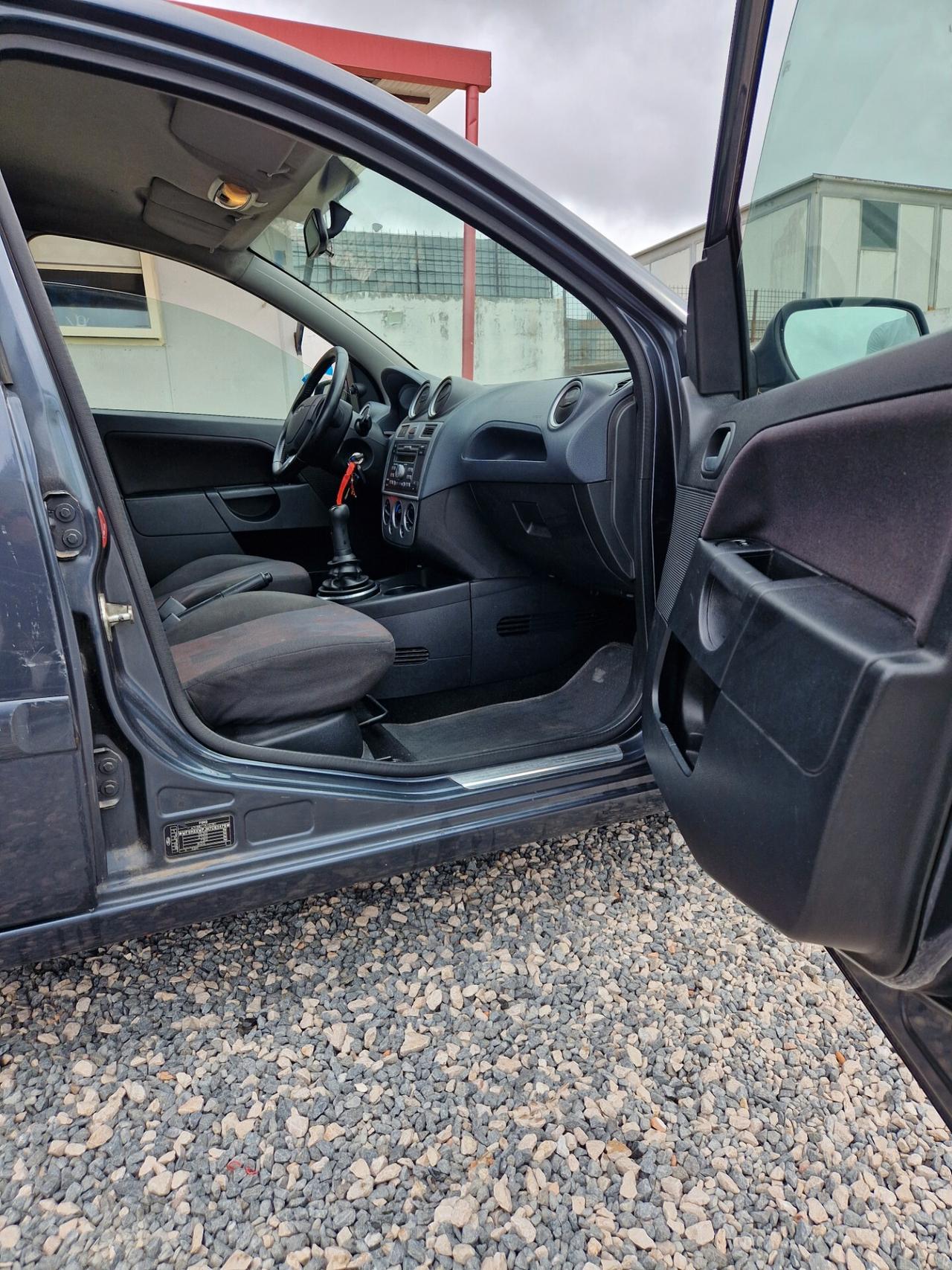 Ford Fiesta 1.2 16V 5p. 120000km