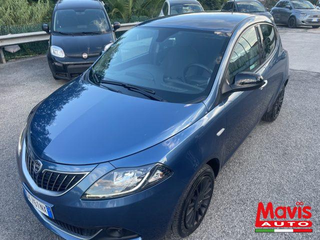 LANCIA Ypsilon 1.0 FireFly 5 porte S&S Hybrid Ecochic Silver