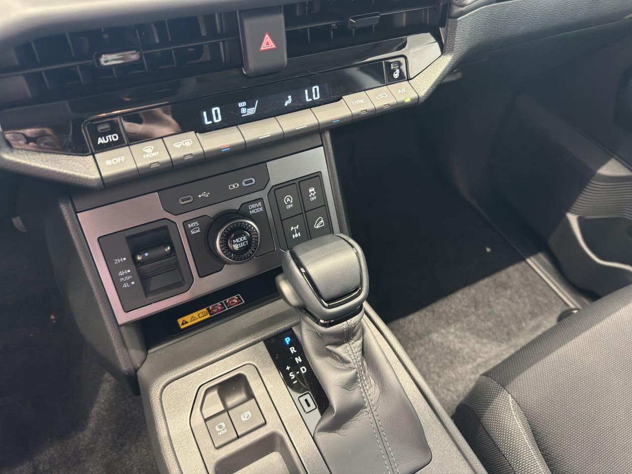 Toyota Hilux 2.8 d-4d 48V double cab Icon auto