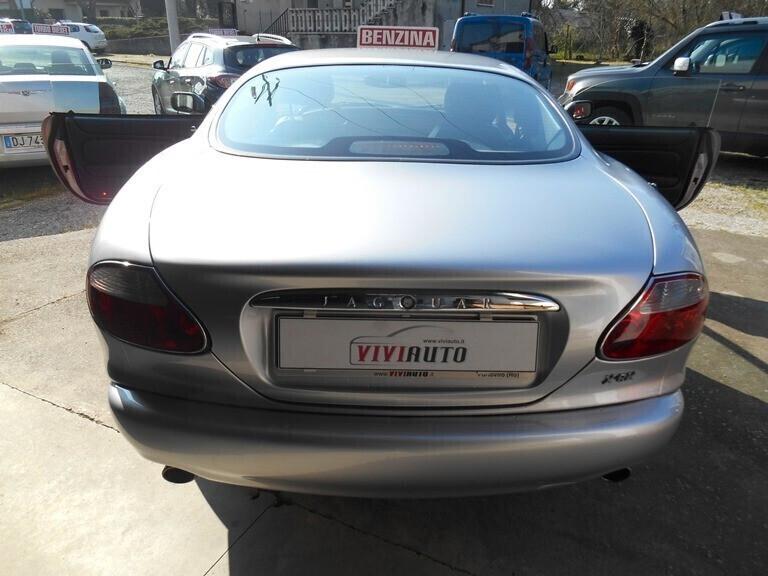 JAGUAR XK8 4.0 COUPE' ISCRITTA A.S.I