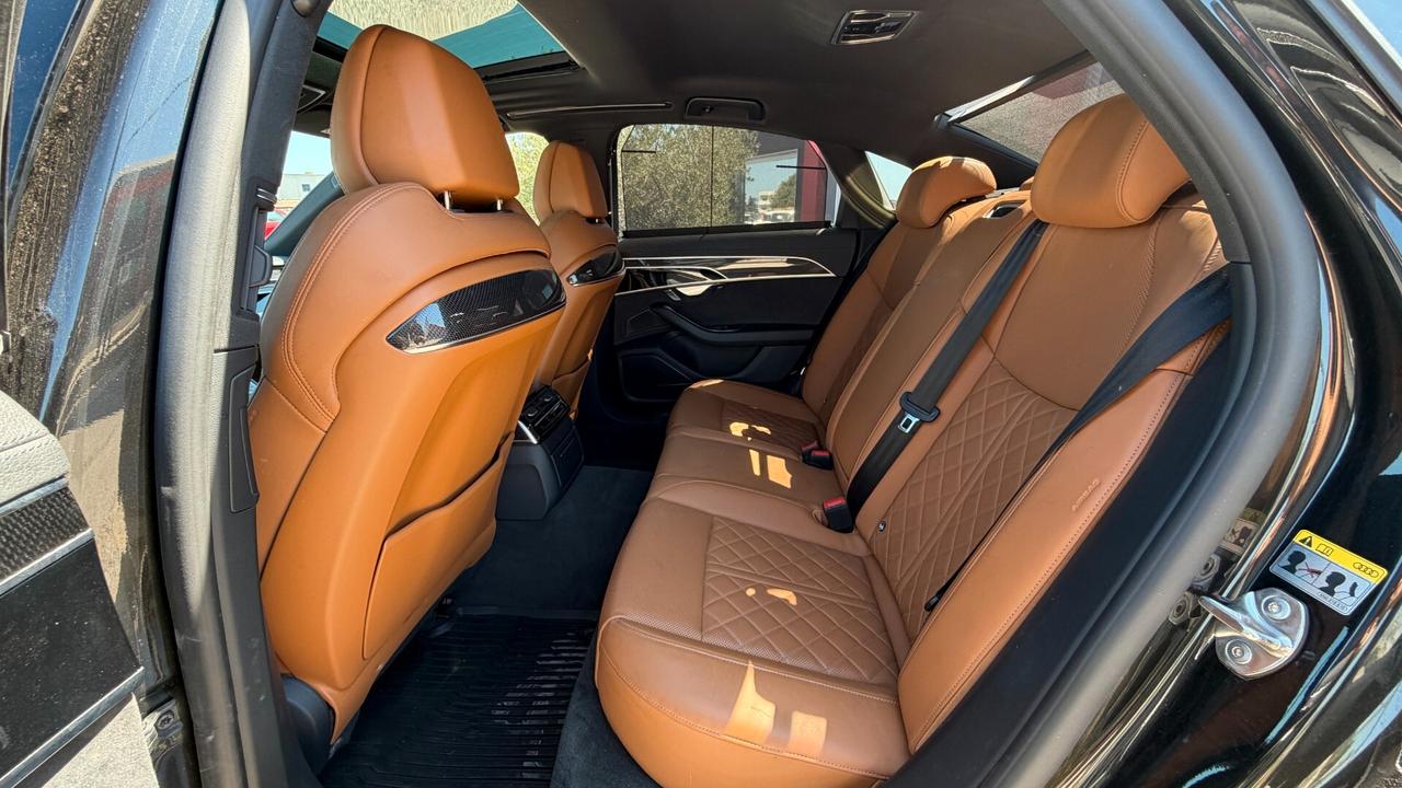 Audi A8 50 TDI 3.0 quattro tiptronic