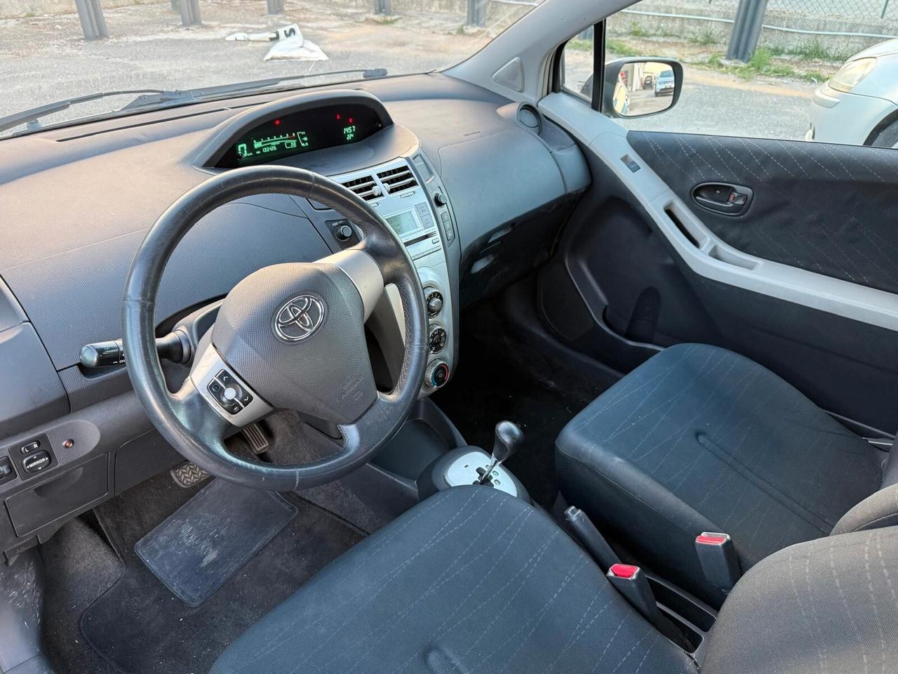 Toyota Yaris 1.4 D-4D 3 porte Sol