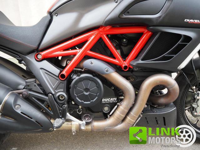 DUCATI Diavel Red Carbon