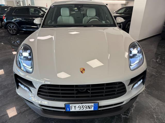 PORSCHE Macan 2.0