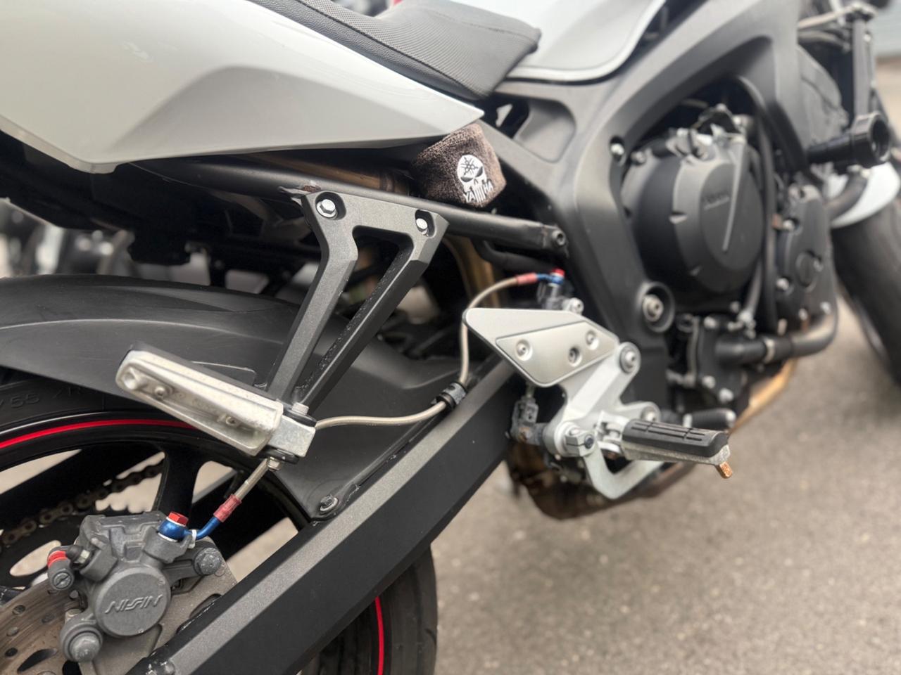 Yamaha FZ6 SOLO 26.000 KM - 2008