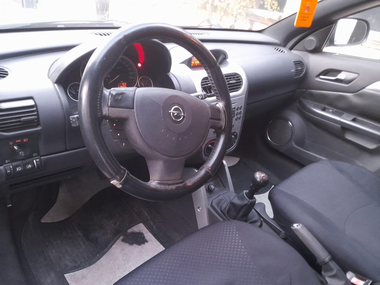 Opel Tigra TwinTop 1.4 16V Enjoy