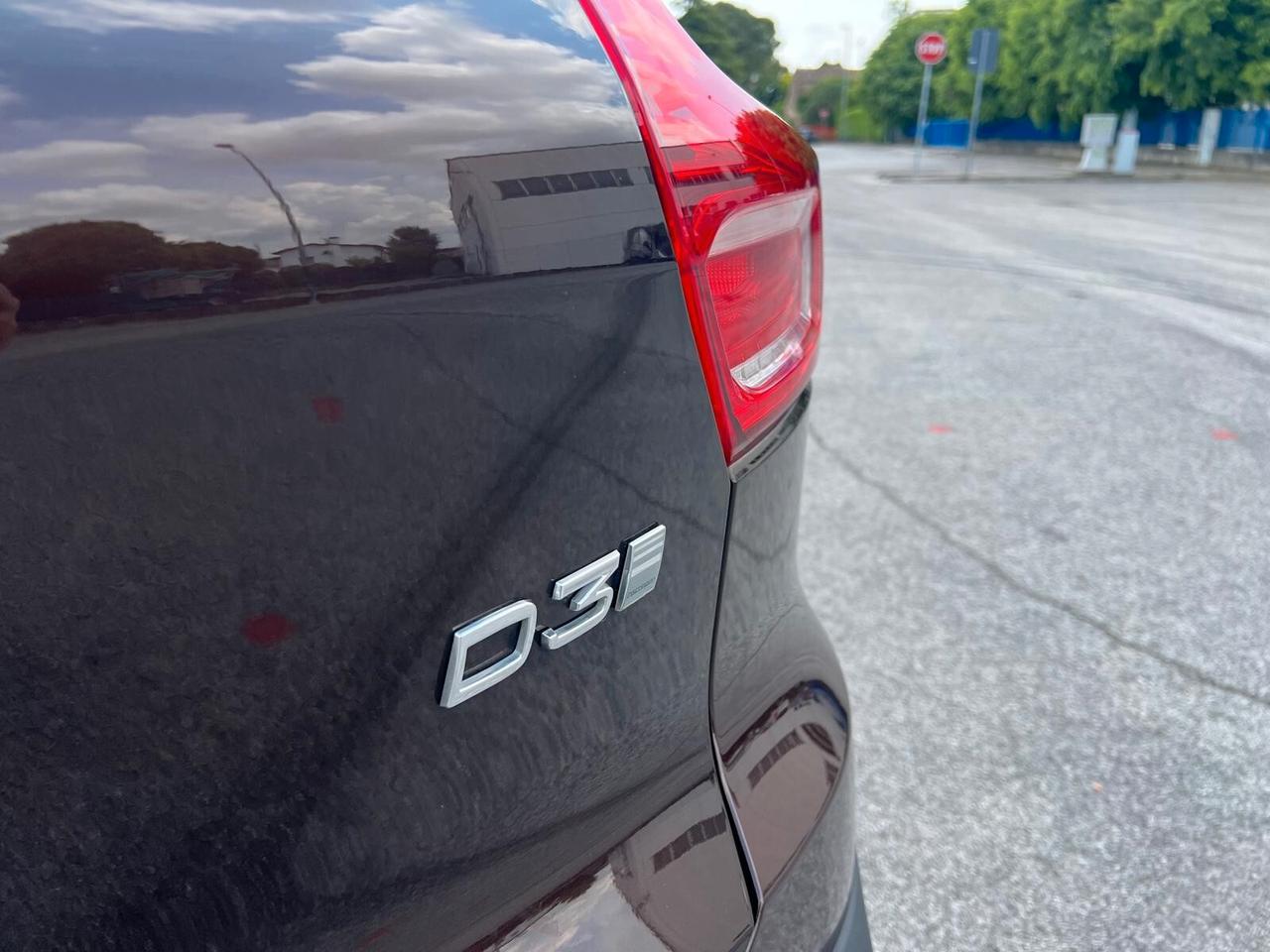 Volvo XC40 D3 Inscription * AUTOCARRO N1