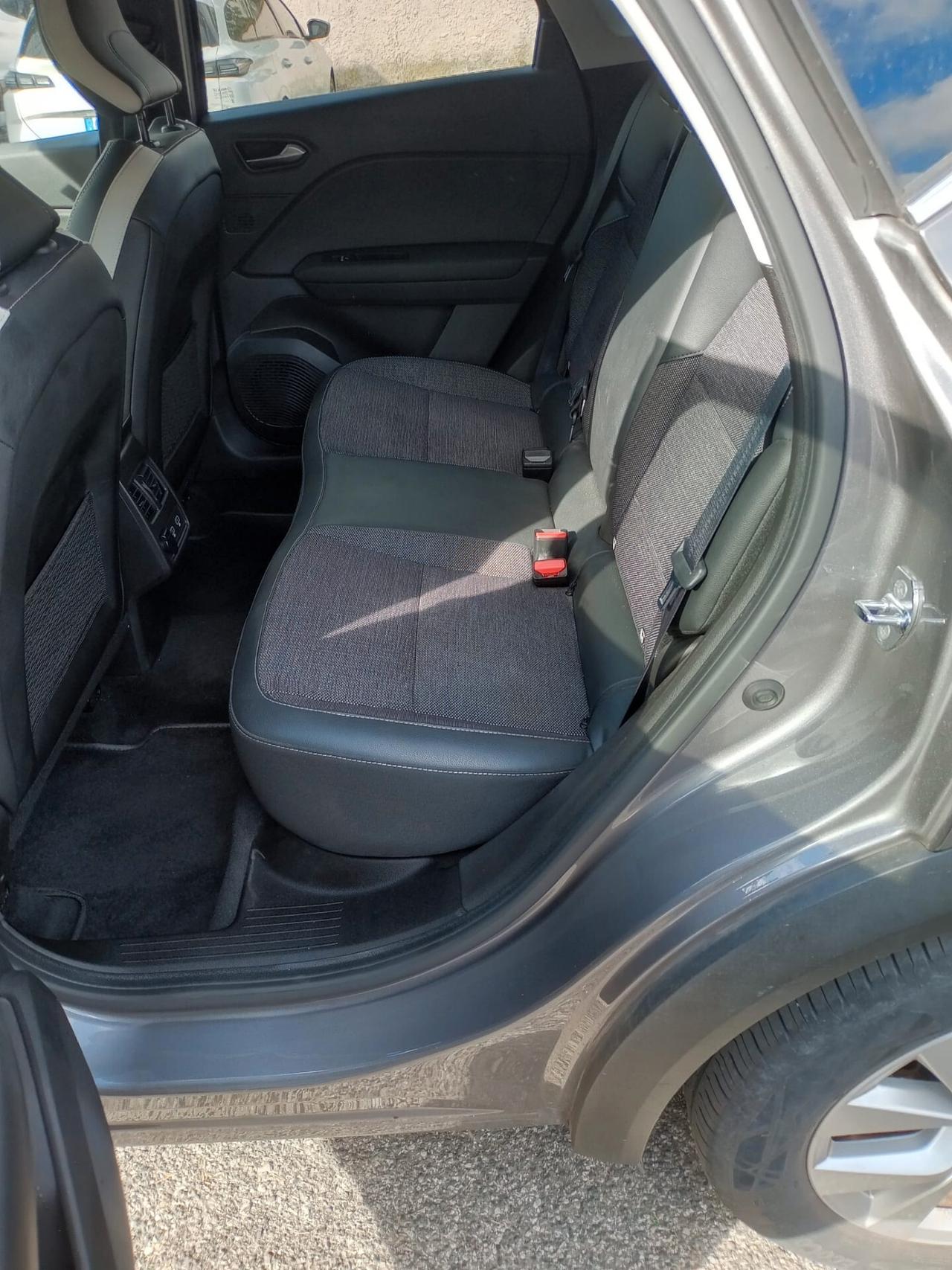 Renault Captur Mild Hybrid 140 CV Business