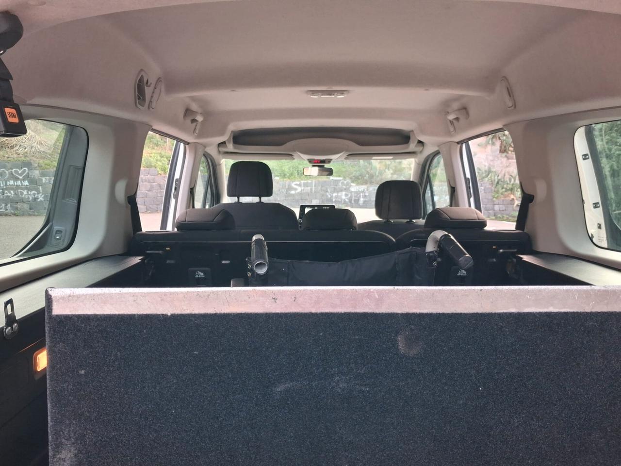 Opel Combo Life Pianale ribassato con rampa disabili in carrozzina