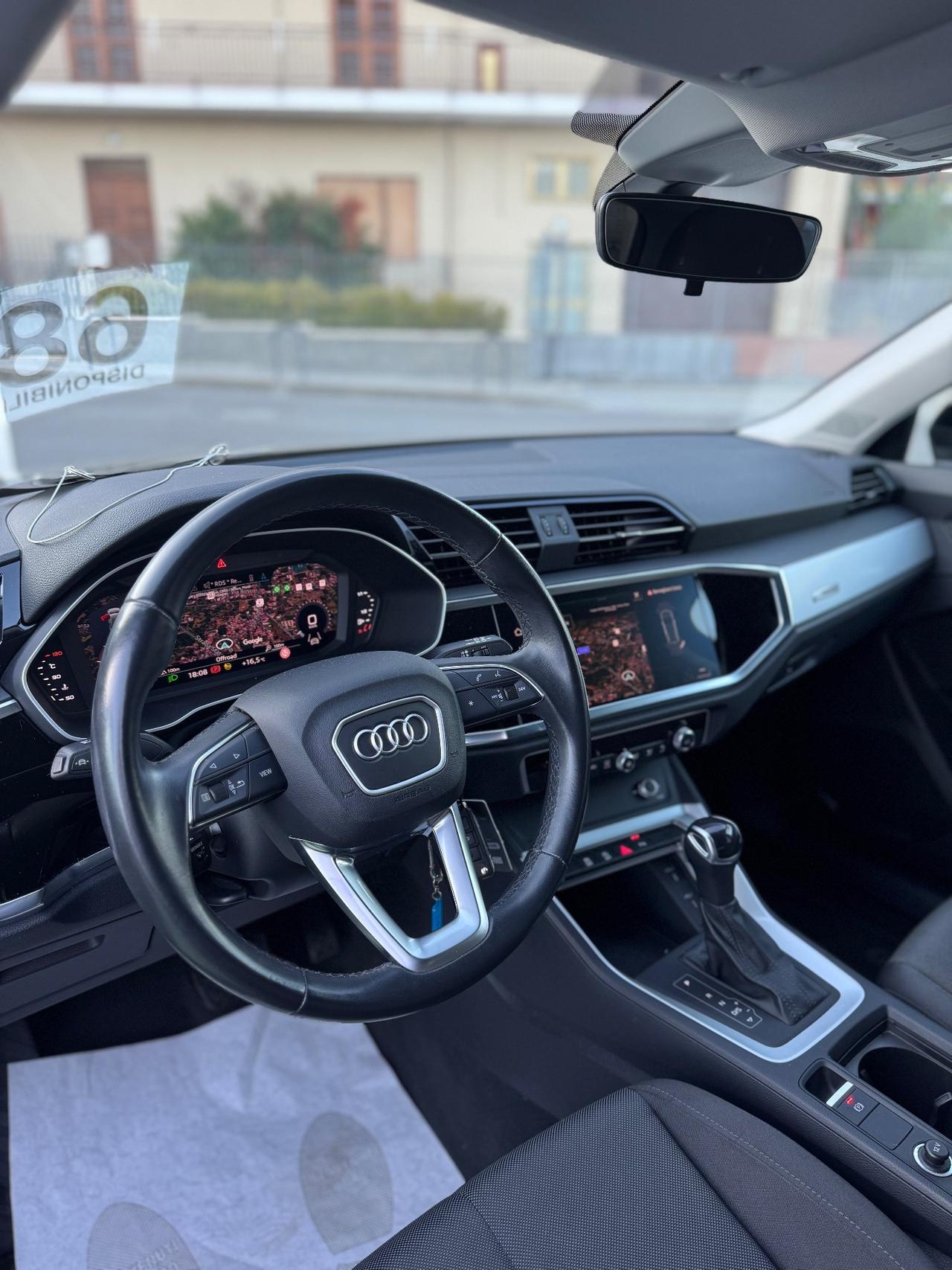 Audi Q3 35 TDI S tronic Business Advanced