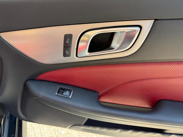 MERCEDES-BENZ SLK 250 CGI Premium